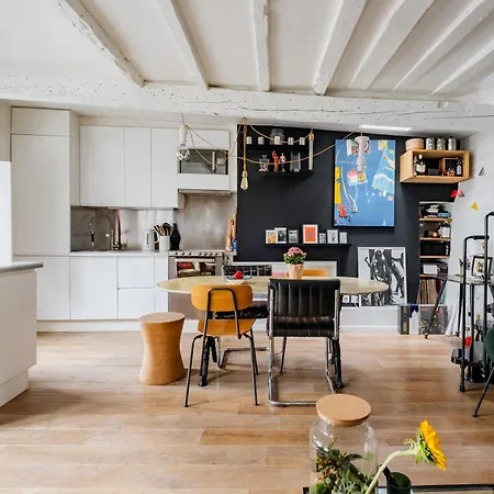 Veeve - Modern-chic Mezzanine Daire Paris
