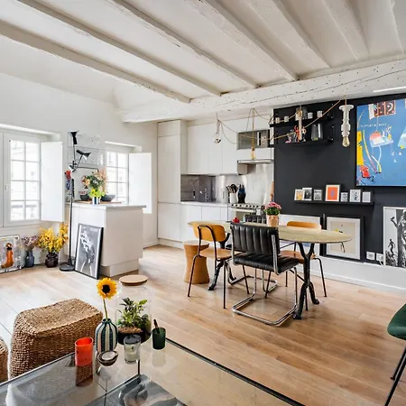 Veeve - Modern-chic Mezzanine Apartment *